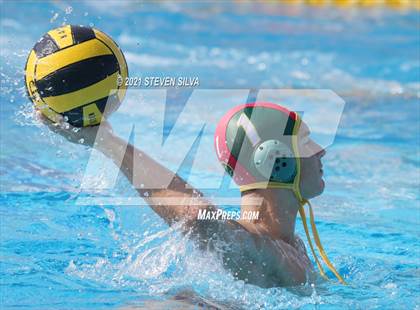 Thumbnail 2 in Helix vs. Mar Vista (CIF SDS D1 Quarterfinal) photogallery.