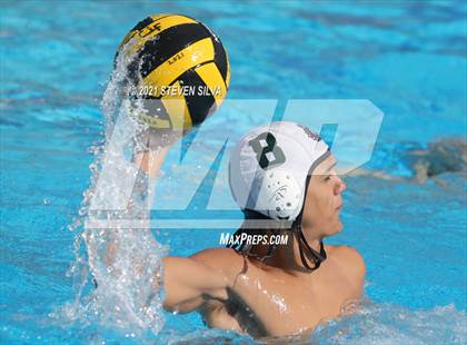 Thumbnail 2 in Helix vs. Mar Vista (CIF SDS D1 Quarterfinal) photogallery.