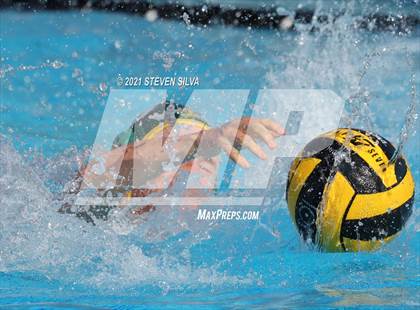 Thumbnail 2 in Helix vs. Mar Vista (CIF SDS D1 Quarterfinal) photogallery.