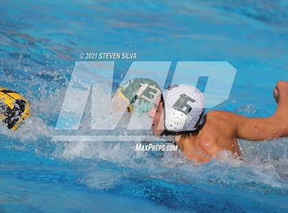 Thumbnail 1 in Helix vs. Mar Vista (CIF SDS D1 Quarterfinal) photogallery.