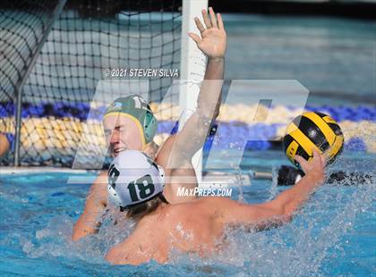 Thumbnail 1 in Helix vs. Mar Vista (CIF SDS D1 Quarterfinal) photogallery.