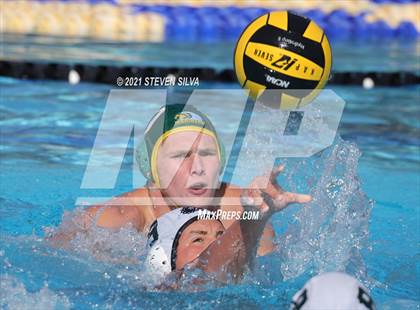Thumbnail 1 in Helix vs. Mar Vista (CIF SDS D1 Quarterfinal) photogallery.