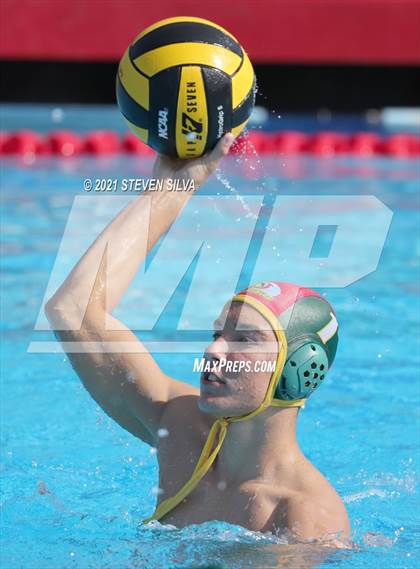 Thumbnail 2 in Helix vs. Mar Vista (CIF SDS D1 Quarterfinal) photogallery.