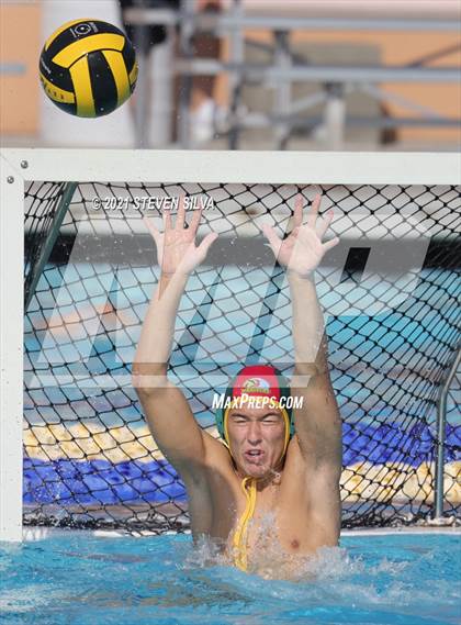Thumbnail 2 in Helix vs. Mar Vista (CIF SDS D1 Quarterfinal) photogallery.