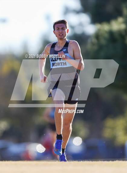 Thumbnail 2 in Buchanan vs Clovis North photogallery.