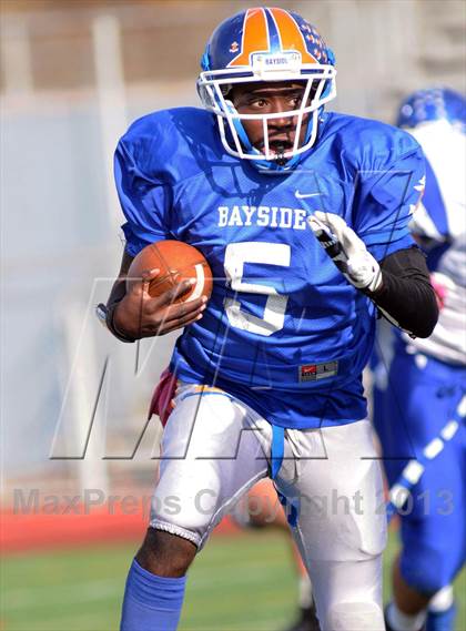 Thumbnail 1 in Petrides @ Bayside photogallery.