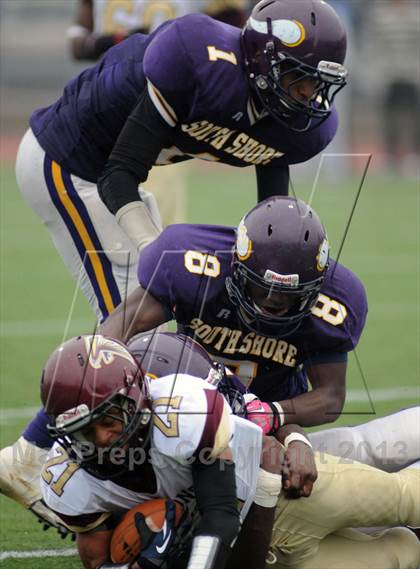 Thumbnail 1 in Petrides @ Bayside photogallery.