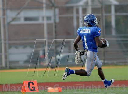 Thumbnail 1 in Petrides @ Bayside photogallery.