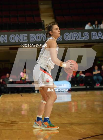 Thumbnail 1 in Tuckahoe vs Hamilton [Alexander] (NYSPHSAA Class C Section 1 Final) photogallery.