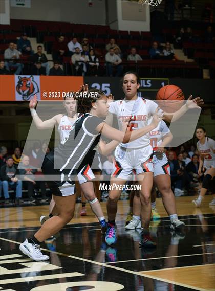 Thumbnail 3 in Tuckahoe vs Hamilton [Alexander] (NYSPHSAA Class C Section 1 Final) photogallery.