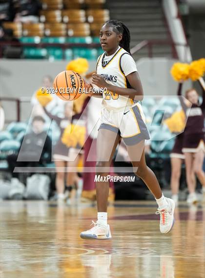 Thumbnail 2 in Windsor vs Northfield (CHSAA 5A Great 8) photogallery.