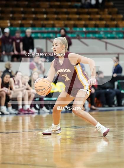 Thumbnail 1 in Windsor vs Northfield (CHSAA 5A Great 8) photogallery.