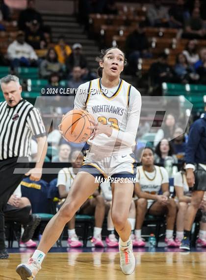 Thumbnail 3 in Windsor vs Northfield (CHSAA 5A Great 8) photogallery.