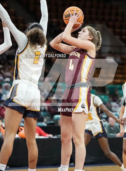 Thumbnail 1 in Windsor vs Northfield (CHSAA 5A Great 8) photogallery.