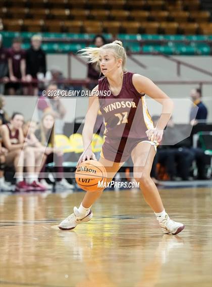 Thumbnail 2 in Windsor vs Northfield (CHSAA 5A Great 8) photogallery.