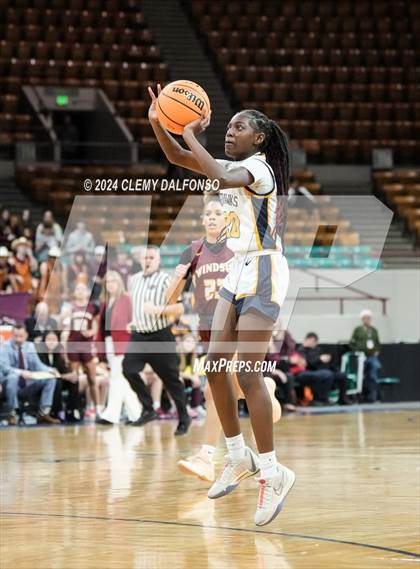 Thumbnail 3 in Windsor vs Northfield (CHSAA 5A Great 8) photogallery.