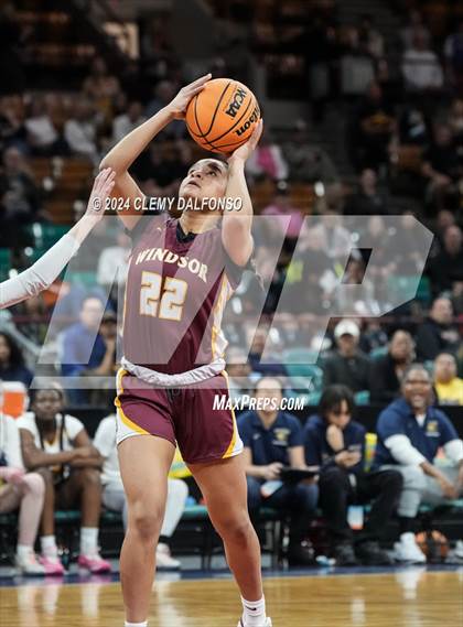 Thumbnail 1 in Windsor vs Northfield (CHSAA 5A Great 8) photogallery.