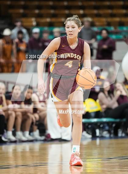 Thumbnail 2 in Windsor vs Northfield (CHSAA 5A Great 8) photogallery.