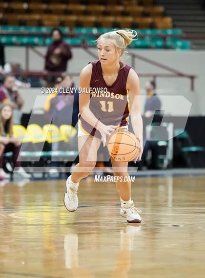 Thumbnail 3 in Windsor vs Northfield (CHSAA 5A Great 8) photogallery.