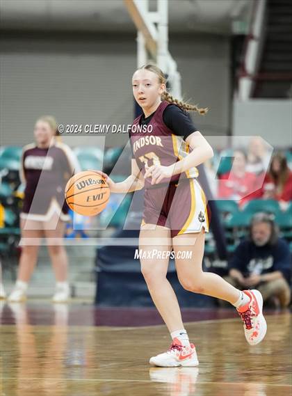 Thumbnail 2 in Windsor vs Northfield (CHSAA 5A Great 8) photogallery.