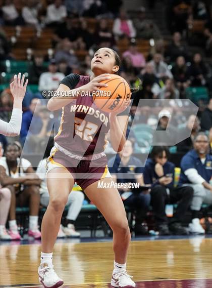 Thumbnail 3 in Windsor vs Northfield (CHSAA 5A Great 8) photogallery.
