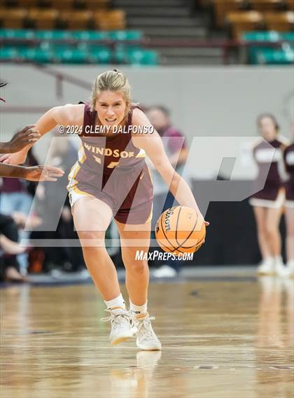 Thumbnail 2 in Windsor vs Northfield (CHSAA 5A Great 8) photogallery.