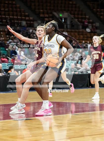 Thumbnail 2 in Windsor vs Northfield (CHSAA 5A Great 8) photogallery.