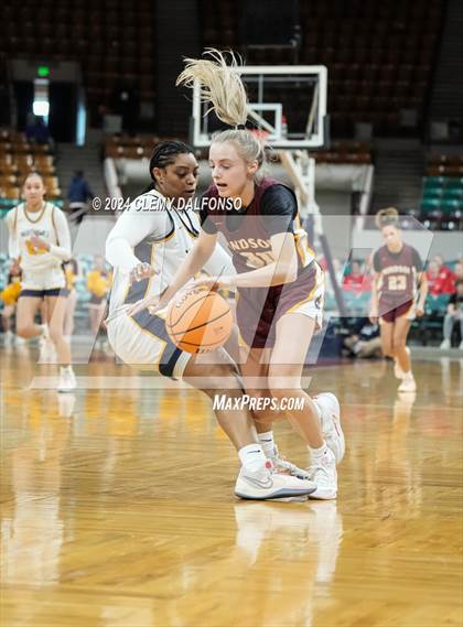 Thumbnail 3 in Windsor vs Northfield (CHSAA 5A Great 8) photogallery.