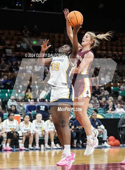 Thumbnail 1 in Windsor vs Northfield (CHSAA 5A Great 8) photogallery.