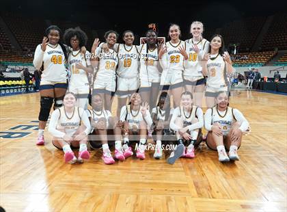 Thumbnail 1 in Windsor vs Northfield (CHSAA 5A Great 8) photogallery.