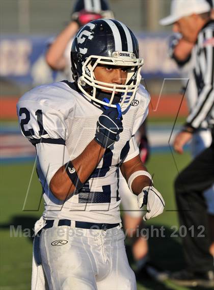 Thumbnail 3 in Central Catholic @ Trinity Christian (TAPPS Division 1 Bi-District Playoff) photogallery.