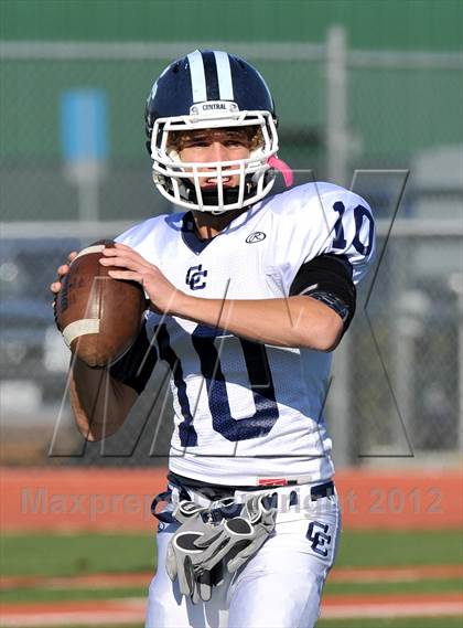 Thumbnail 3 in Central Catholic @ Trinity Christian (TAPPS Division 1 Bi-District Playoff) photogallery.