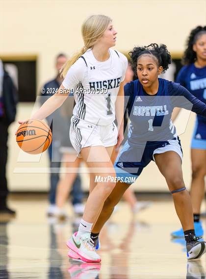 Thumbnail 1 in Hopewell @ Hough photogallery.