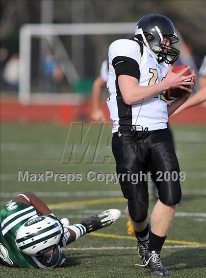 Thumbnail 2 in St. Anthony's vs. Holy Trinity (CHSFL Class AAA Final) photogallery.