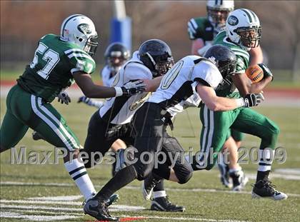 Thumbnail 1 in St. Anthony's vs. Holy Trinity (CHSFL Class AAA Final) photogallery.