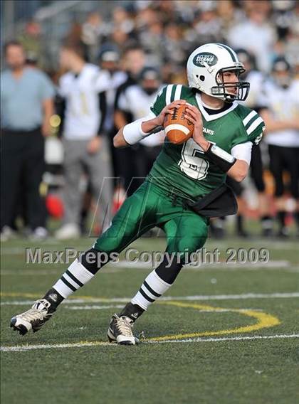 Thumbnail 1 in St. Anthony's vs. Holy Trinity (CHSFL Class AAA Final) photogallery.