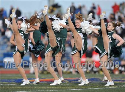 Thumbnail 3 in St. Anthony's vs. Holy Trinity (CHSFL Class AAA Final) photogallery.