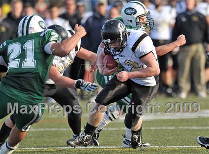 Thumbnail 3 in St. Anthony's vs. Holy Trinity (CHSFL Class AAA Final) photogallery.
