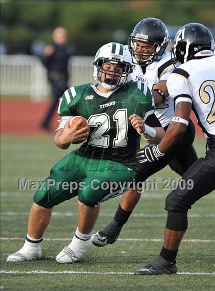 Thumbnail 1 in St. Anthony's vs. Holy Trinity (CHSFL Class AAA Final) photogallery.