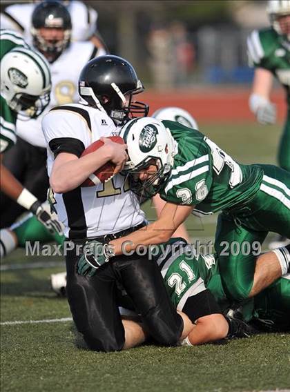 Thumbnail 3 in St. Anthony's vs. Holy Trinity (CHSFL Class AAA Final) photogallery.