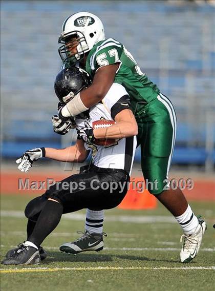 Thumbnail 2 in St. Anthony's vs. Holy Trinity (CHSFL Class AAA Final) photogallery.