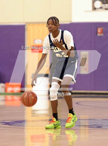 Thumbnail 3 in Calvary Chapel vs. Tesoro (Mariko Memorial Classic) photogallery.