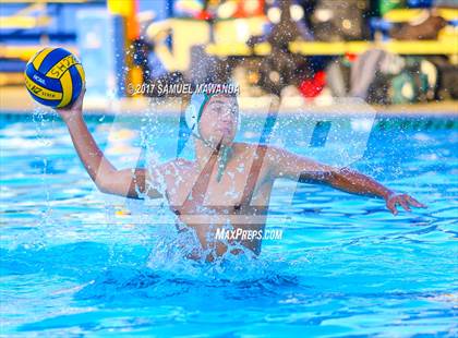 Thumbnail 2 in Taft vs Granada Hills Charter photogallery.