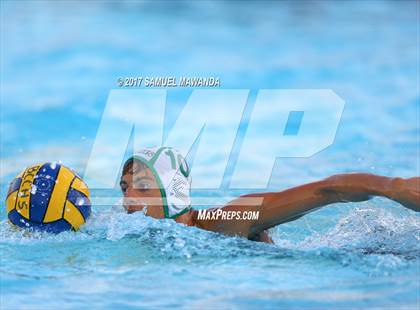 Thumbnail 2 in Taft vs Granada Hills Charter photogallery.