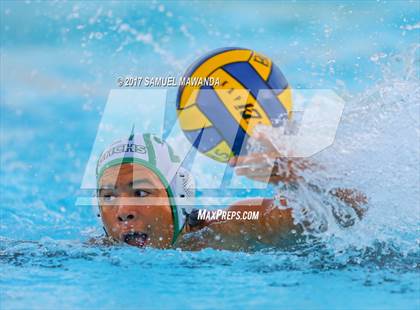 Thumbnail 3 in Taft vs Granada Hills Charter photogallery.