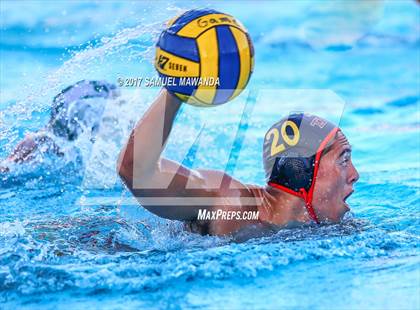 Thumbnail 3 in Taft vs Granada Hills Charter photogallery.