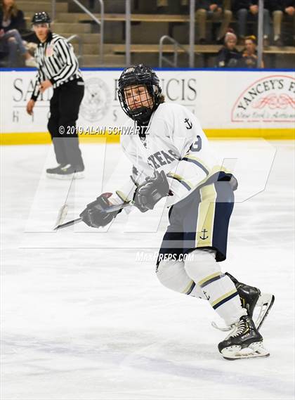 Thumbnail 1 in Queensbury vs. Skaneateles (NYSPHSAA Final) photogallery.