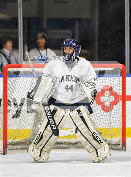 Thumbnail 1 in Queensbury vs. Skaneateles (NYSPHSAA Final) photogallery.
