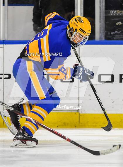 Thumbnail 3 in Queensbury vs. Skaneateles (NYSPHSAA Final) photogallery.