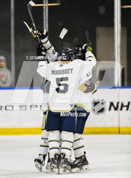 Thumbnail 1 in Queensbury vs. Skaneateles (NYSPHSAA Final) photogallery.